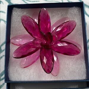 1950-1960’s Resin Pink Flower Brooch